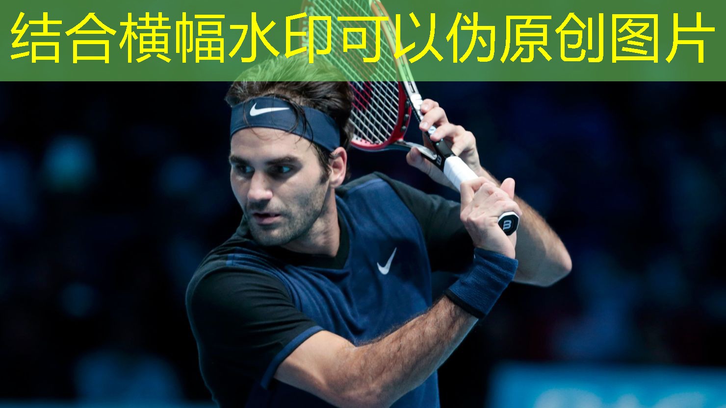 乒乓球台上的两个杯子